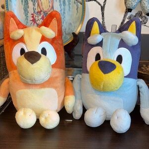 EUC Talking Bluey and her sister Talking Bingo.
They are soft, cuddly toys made